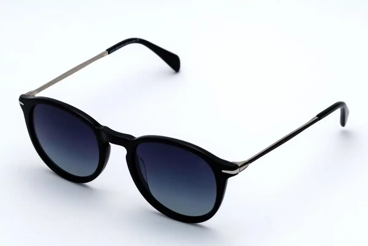 DAVID BECKHAM R5026 Black Polarized Sunglasses - Natural Acetate Frame